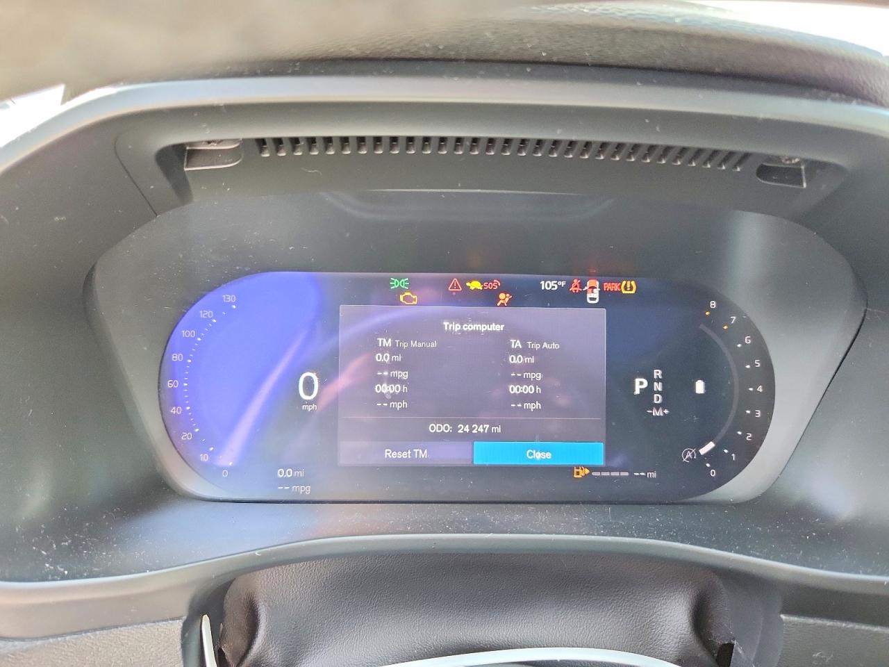 2025 VOLVO XC40 Plus Dark