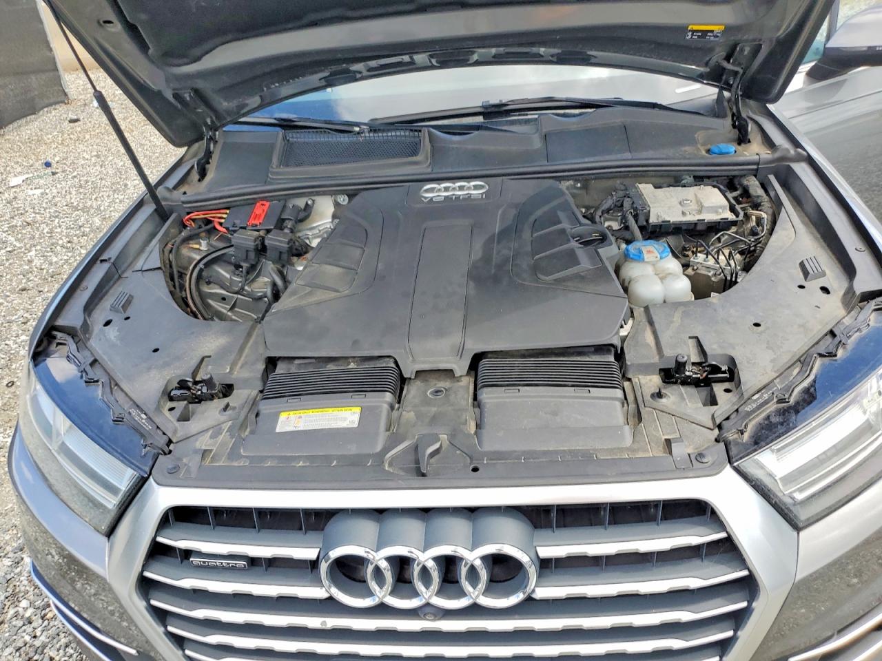 2017 AUDI Q7 quattro Premium Plus