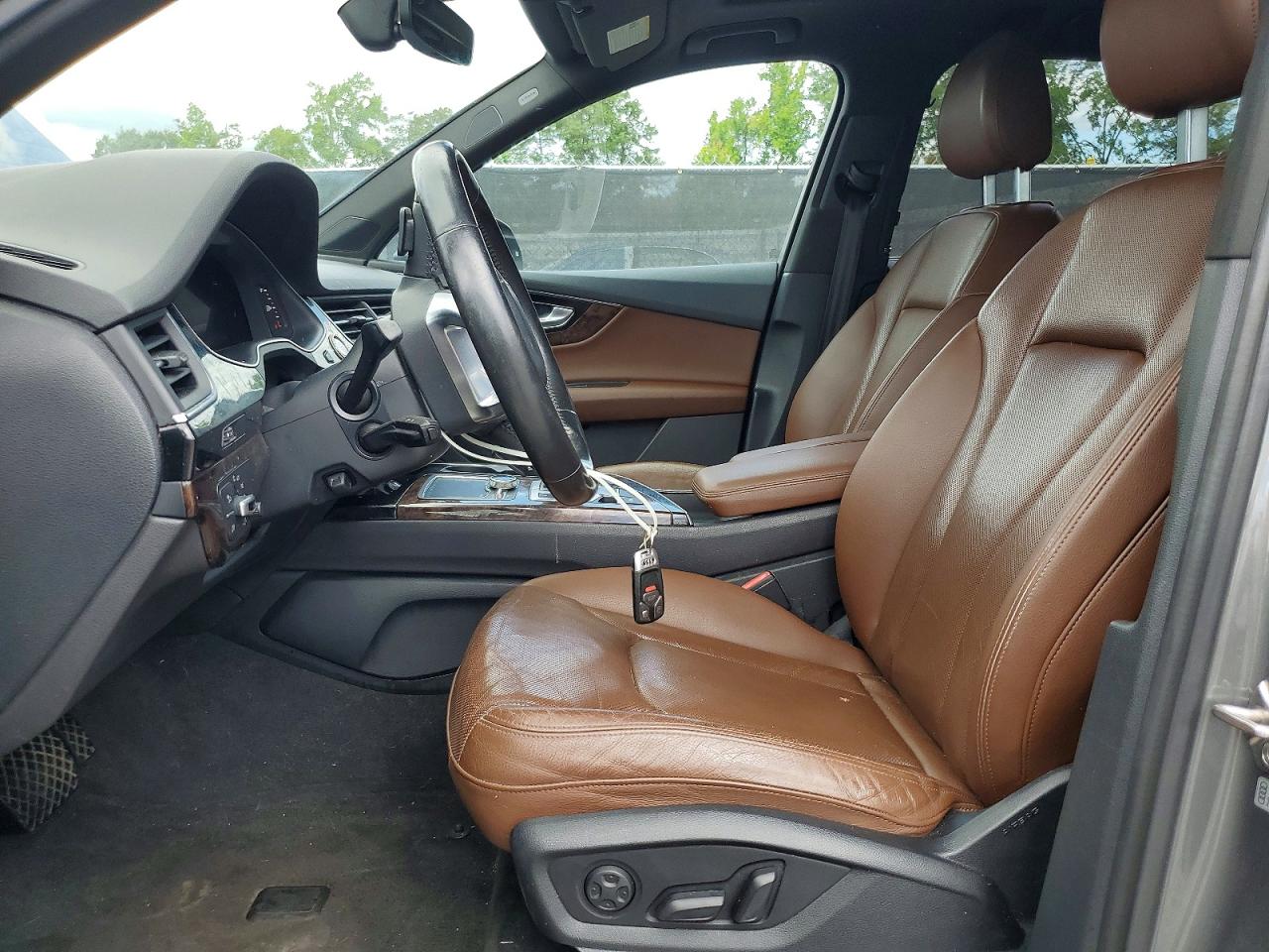 2017 AUDI Q7 quattro Premium Plus
