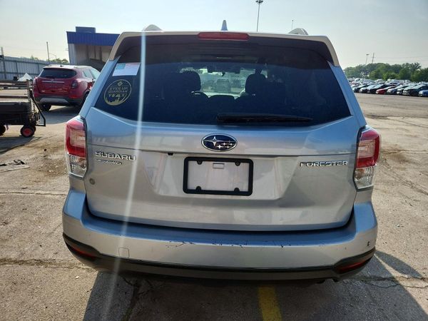 2018 SUBARU FORESTER Premium+ES
