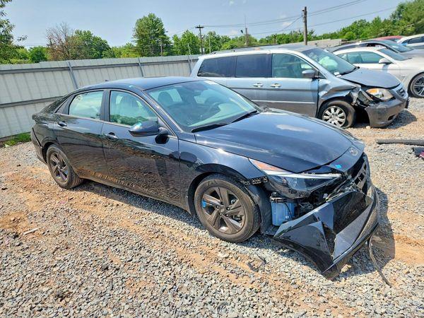 2022 HYUNDAI ELANTRA