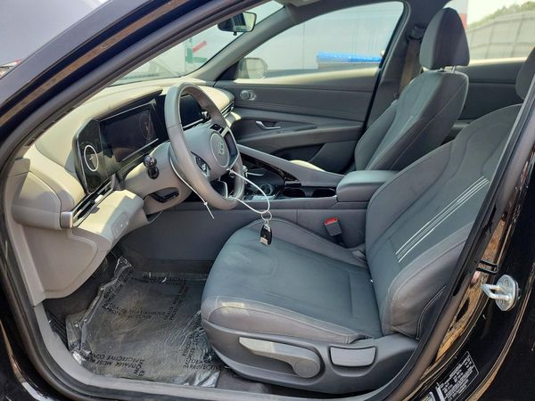 2022 HYUNDAI ELANTRA