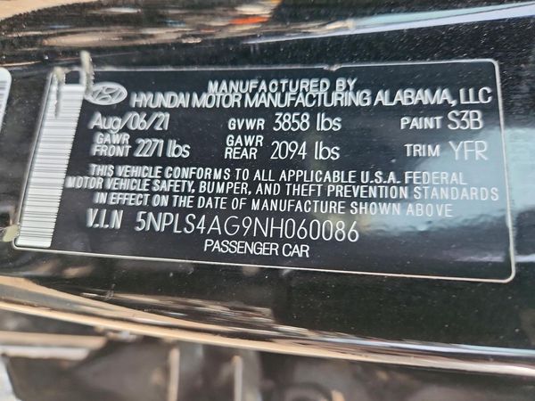 2022 HYUNDAI ELANTRA