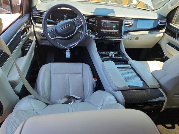2022 JEEP WAGONEER