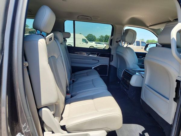 2022 JEEP WAGONEER