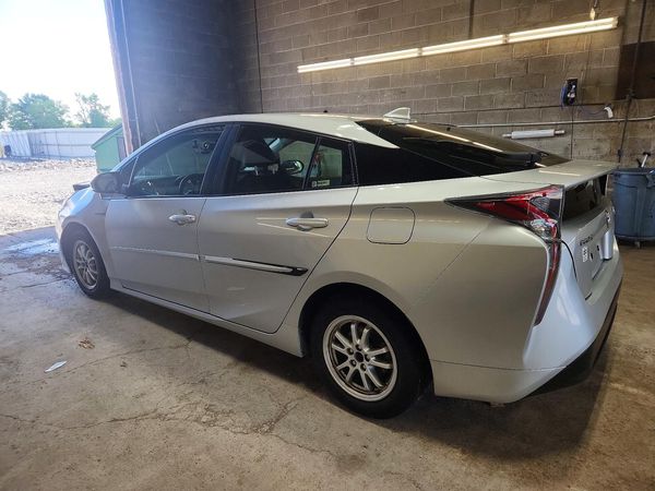 2016 TOYOTA PRIUS One/Two