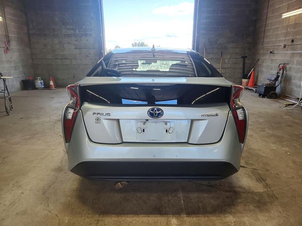 2016 TOYOTA PRIUS One/Two