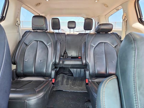 2017 CHRYSLER PACIFICA