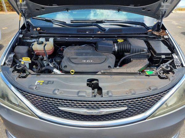 2017 CHRYSLER PACIFICA