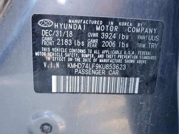 2019 HYUNDAI ELANTRA SE