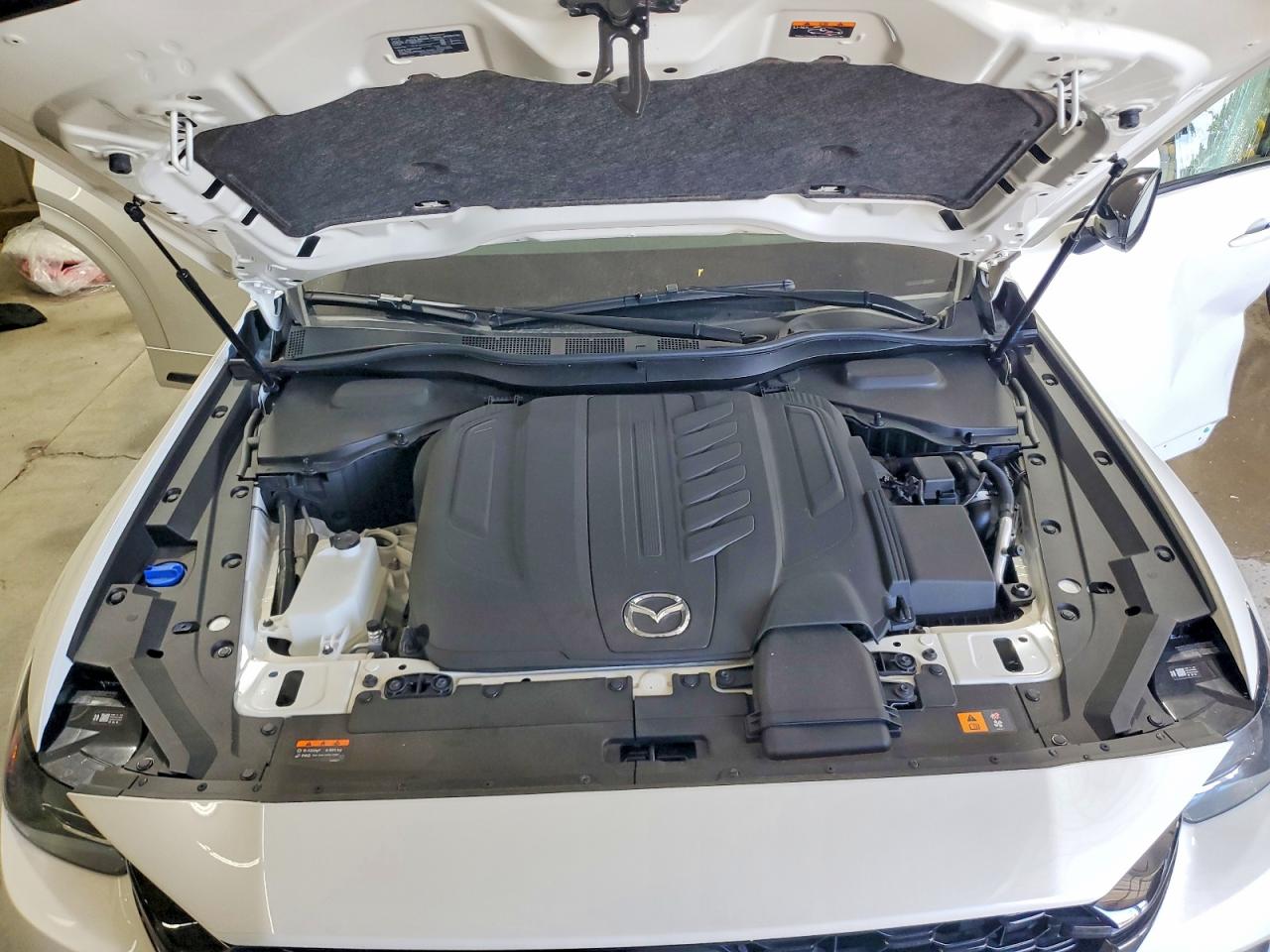 2025 MAZDA CX-70 Premium Package