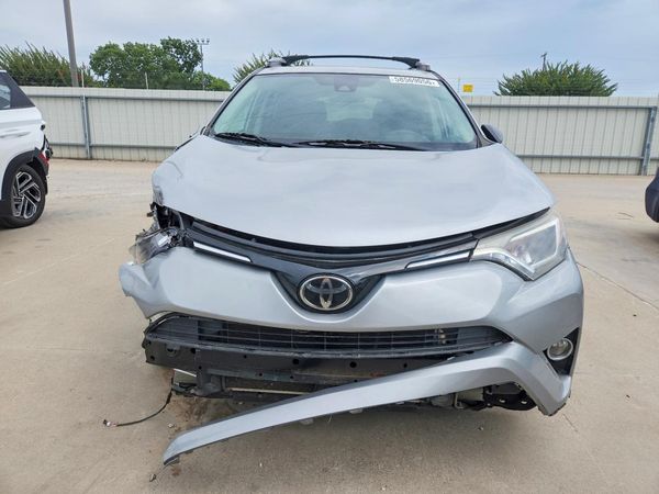 2018 TOYOTA RAV4 Adventure/XLE