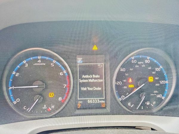 2018 TOYOTA RAV4 Adventure/XLE