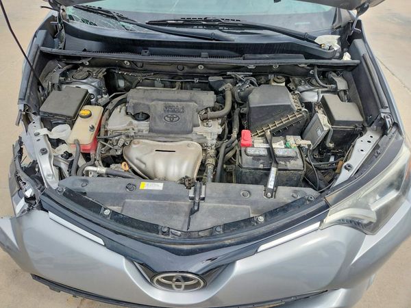 2018 TOYOTA RAV4 Adventure/XLE