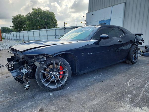 2022 DODGE CHALLENGER R/T SCAT PACK