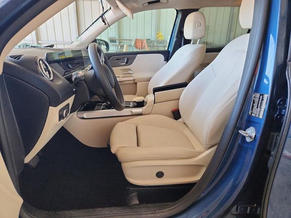 2022 MERCEDES-BENZ GLB GLB250 / GLB250 4MATIC