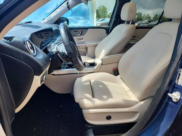 2022 MERCEDES-BENZ GLB GLB250 / GLB250 4MATIC