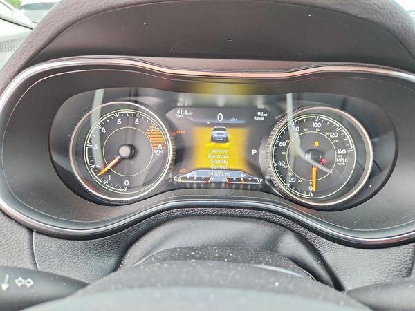 2019 JEEP CHEROKEE Trailhawk — ODOM
