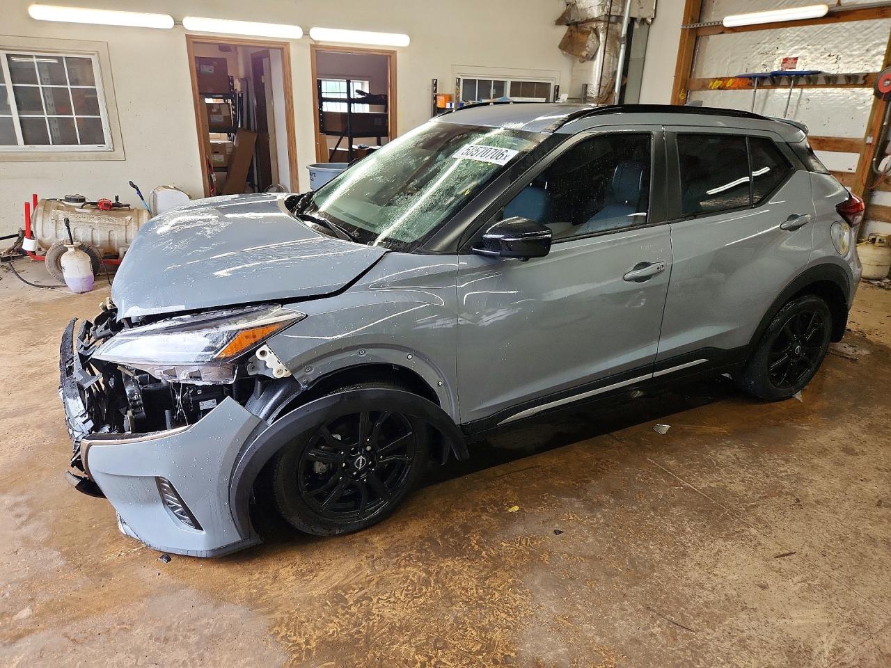 2024 NISSAN KICKS SR