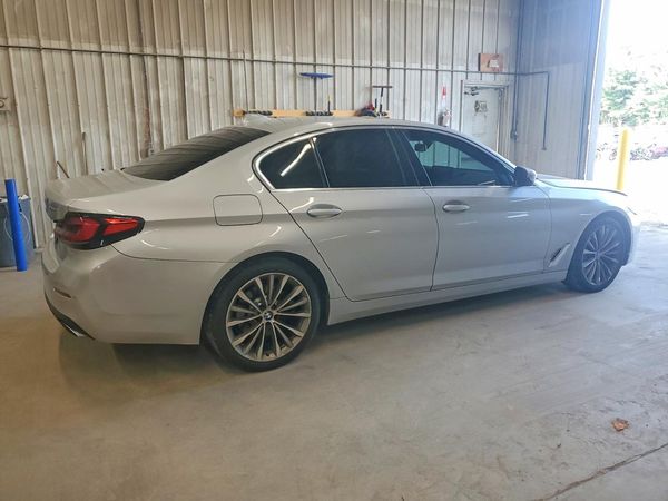 2021 BMW 530 xDrive