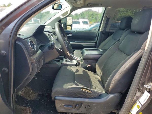 2014 TOYOTA TUNDRA SR5 — DENT