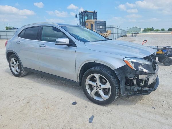 2018 MERCEDES-BENZ GLA GLA250-4M