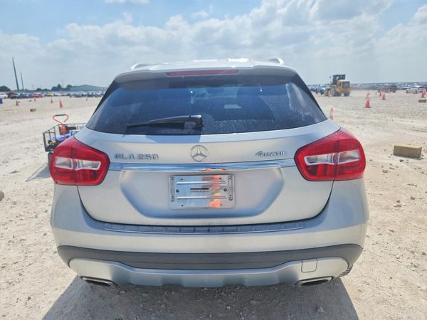 2018 MERCEDES-BENZ GLA GLA250-4M