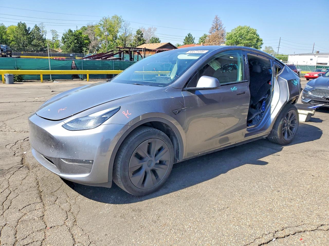 2024 TESLA MODEL Y