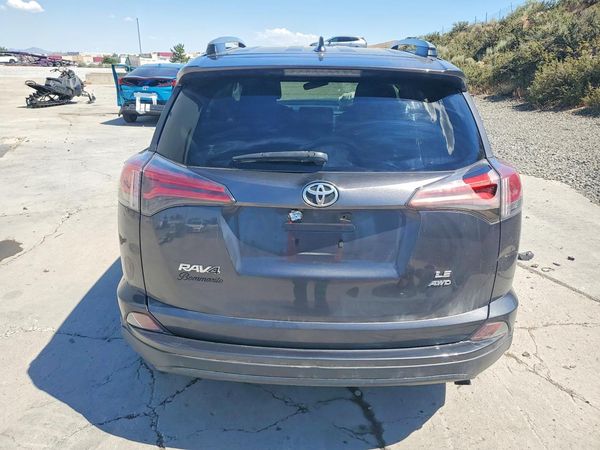 2018 TOYOTA RAV4 LE