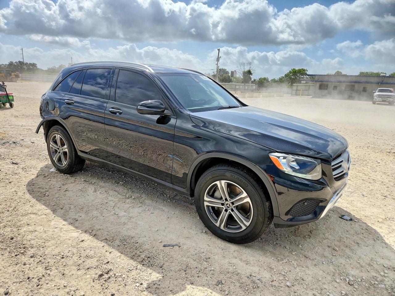 2019 MERCEDES-BENZ GLC GLC300