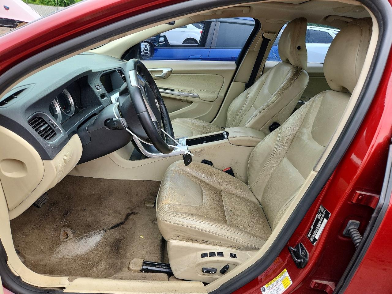 2012 VOLVO S60