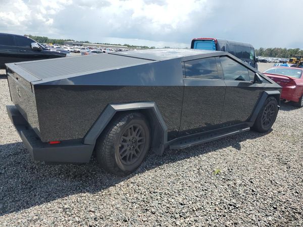 2024 TESLA CYBERTRUCK