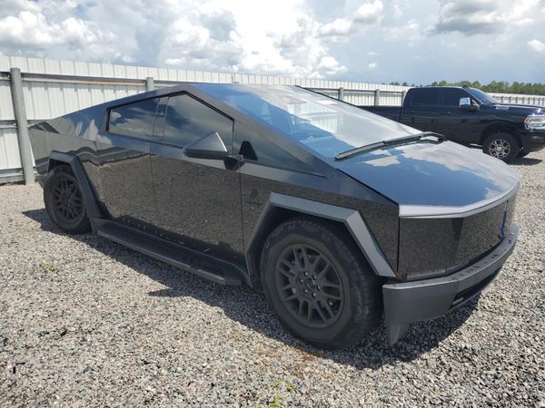 2024 TESLA CYBERTRUCK