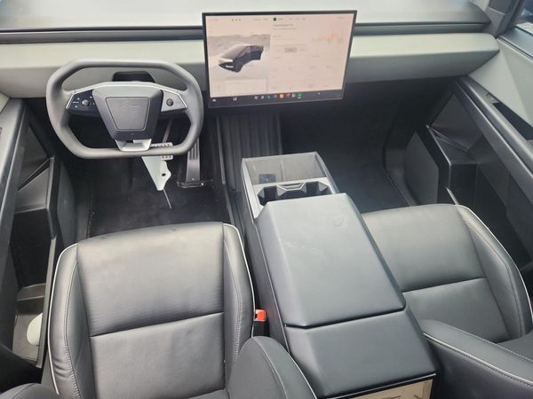 2024 TESLA CYBERTRUCK