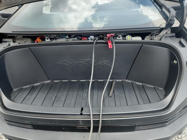 2024 TESLA CYBERTRUCK