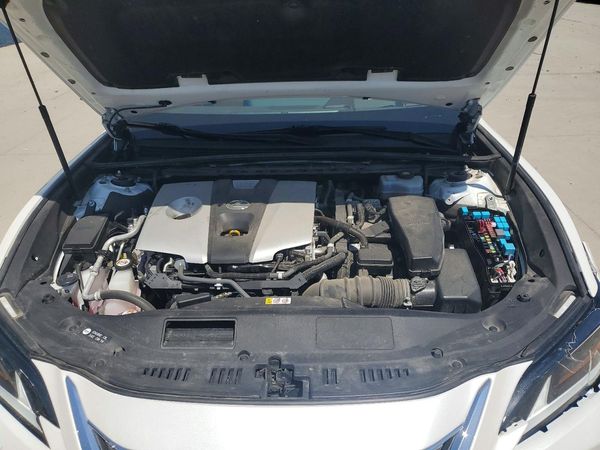 2019 LEXUS ES 300h