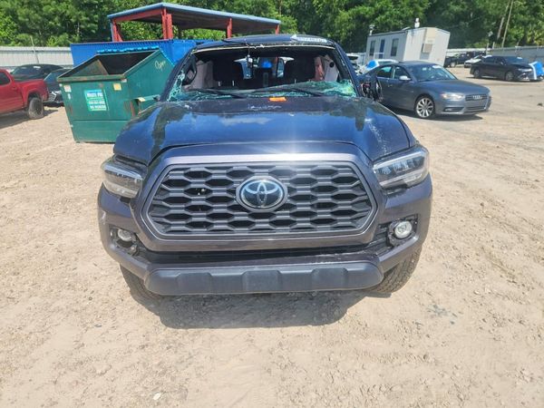 2022 TOYOTA TACOMA SR5