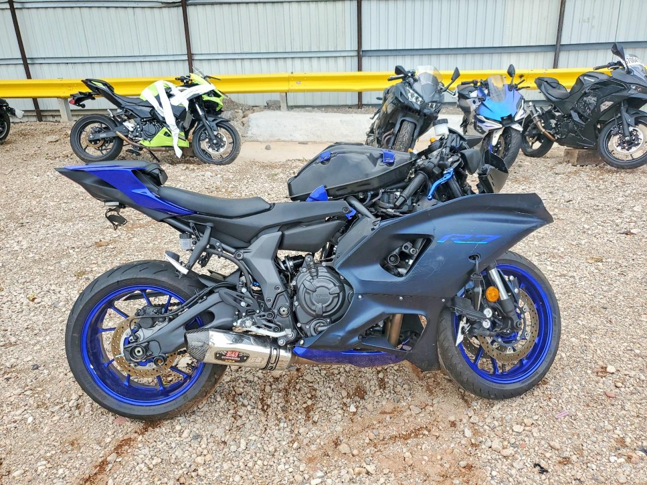 2023 YAMAHA YZFR7