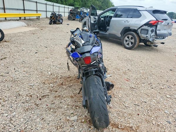 2023 YAMAHA YZFR7