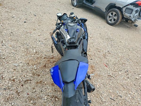 2023 YAMAHA YZFR7