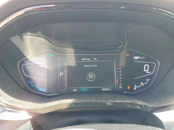 2022 KIA NIRO