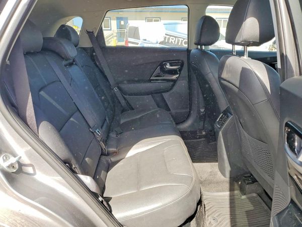 2022 KIA NIRO
