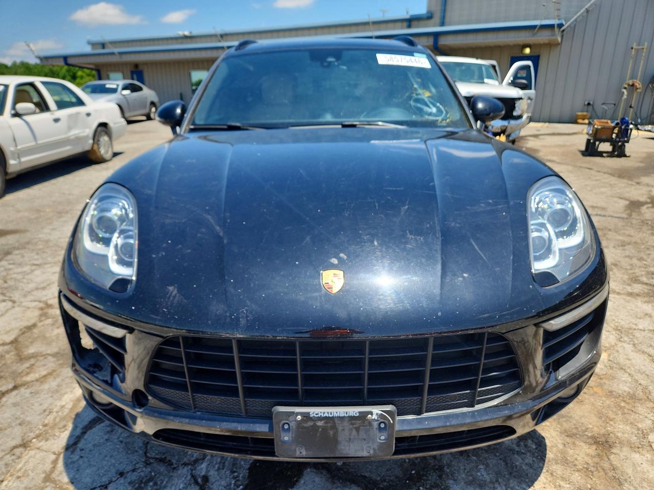 2018 PORSCHE MACAN