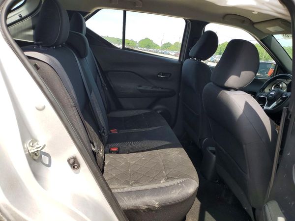 2019 NISSAN KICKS