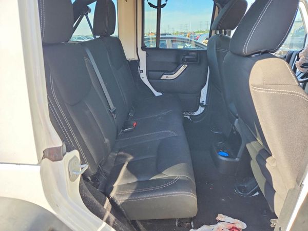 2015 JEEP WRANGLER UNLIMITED SAHARA 4X4