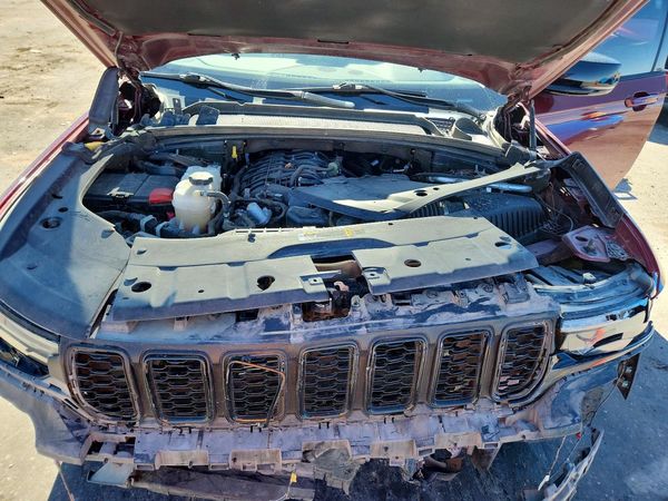 2021 JEEP GRAND CHEROKEE Laredo