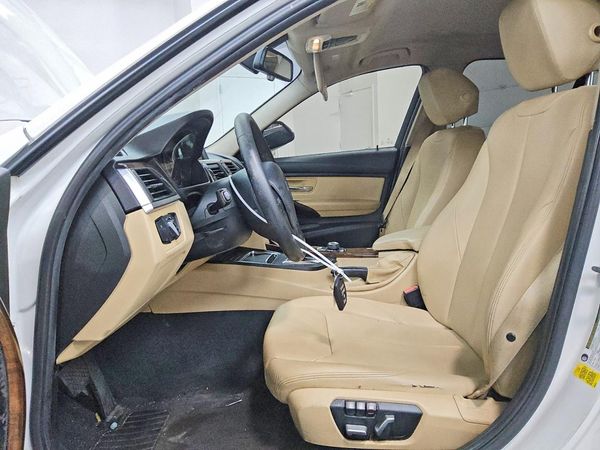 2017 BMW 320