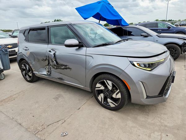 2023 KIA SOUL GT Line