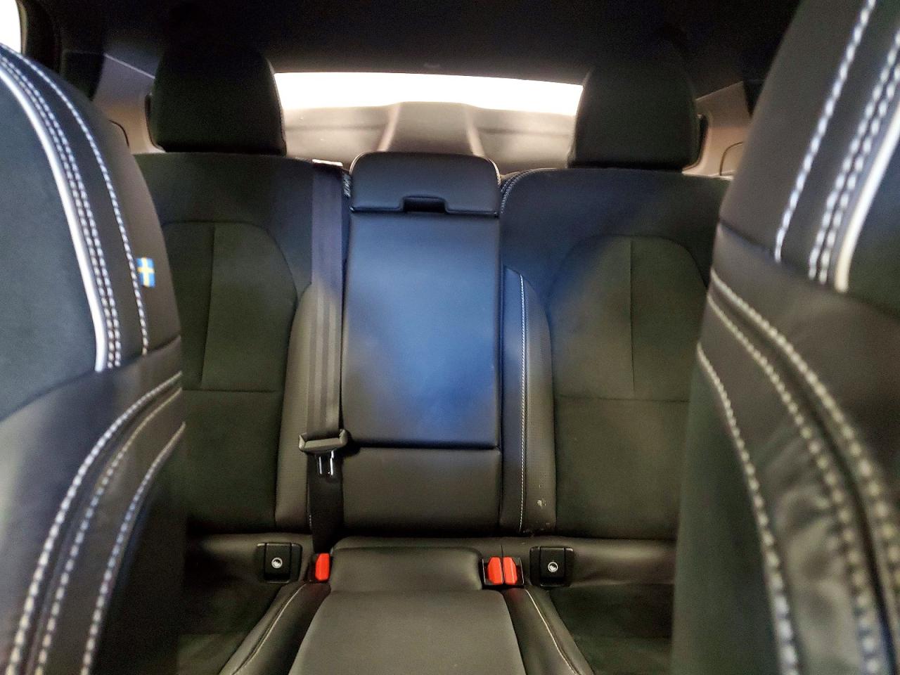 2019 VOLVO XC40 R-Design