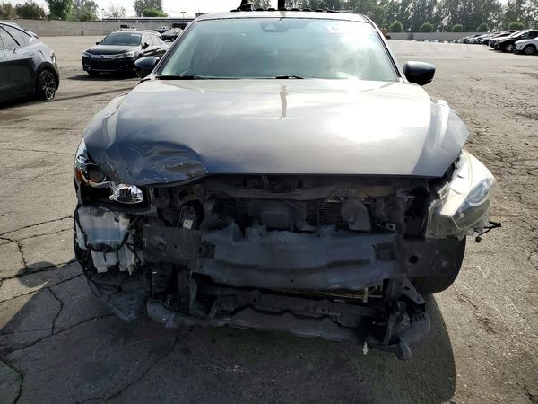 2018 MAZDA 3 Touring